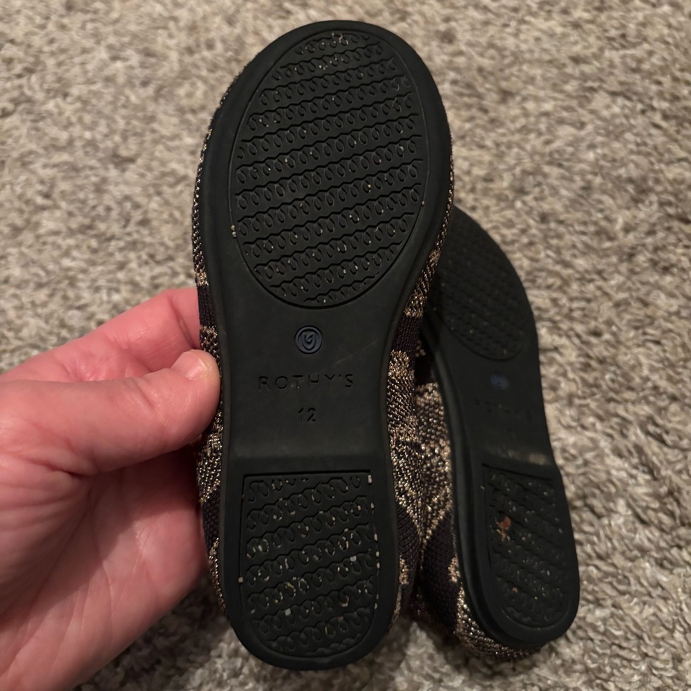 Kids size 12 Rothy’s - Picture 3 of 6